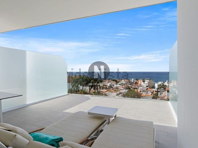Piso en venta en La Caleta, Adeje