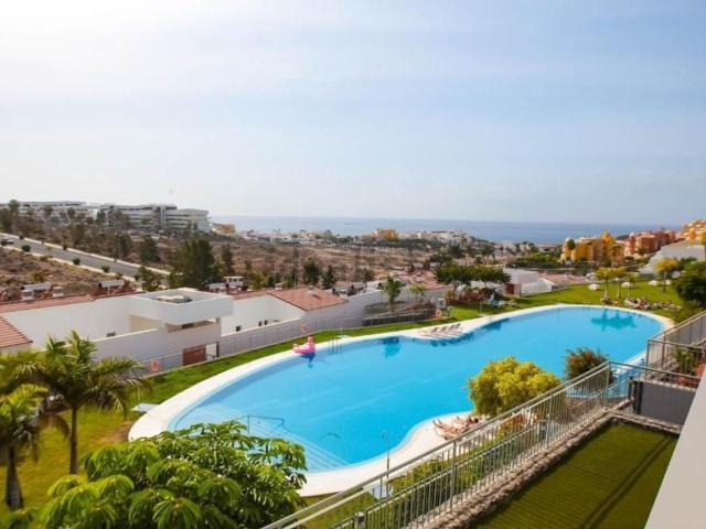Piso en venta en La Caleta, Adeje