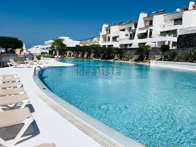 Piso en venta en La Caleta, Adeje