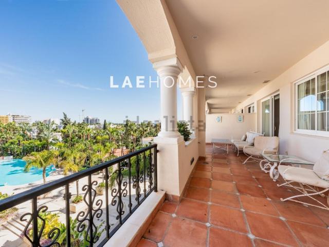 Piso en venta en La Carolina, Costa del Sol Occidental