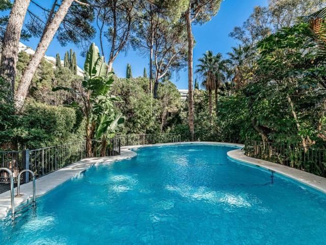 Piso en venta en La Carolina, Costa del Sol Occidental
