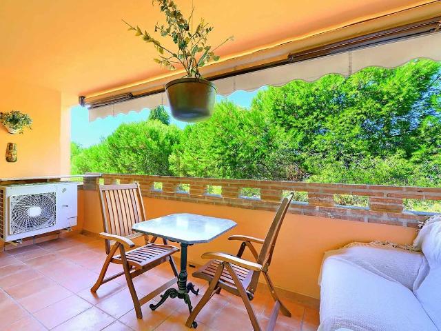 Piso en venta en La Carolina, Costa del Sol Occidental