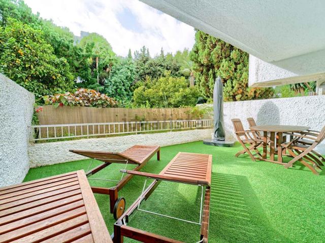 Piso en venta en La Carolina, Costa del Sol Occidental