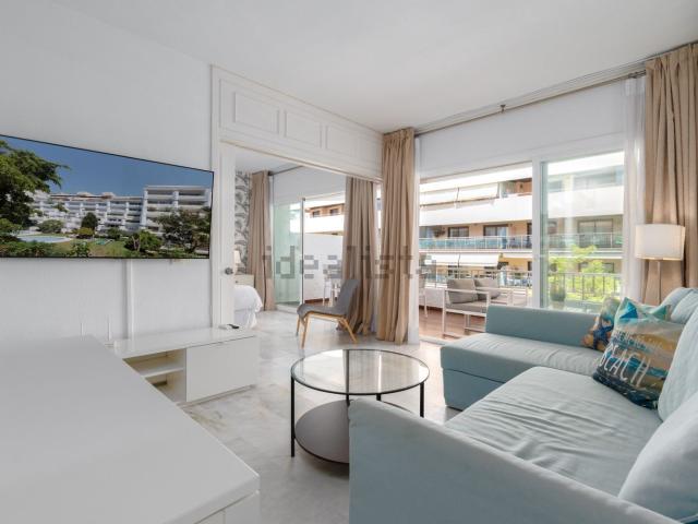 Piso en venta en La Carolina, Costa del Sol Occidental