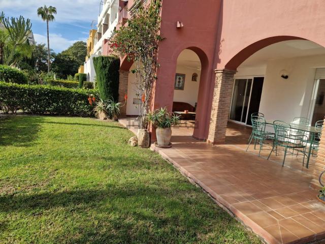 Piso en alquiler en La Carolina, Costa del Sol Occidental