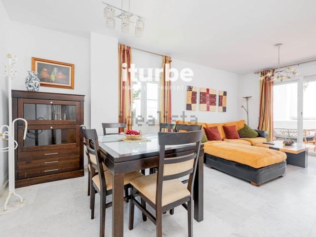 Dúplex en venta en El Vicario, Costa del Sol Occidental