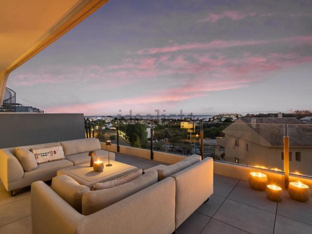 Ático en venta en Resinera-Voladilla, Costa del Sol Occidental
