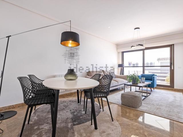 Piso en alquiler en Torrevigía - Las Joyas, Estepona