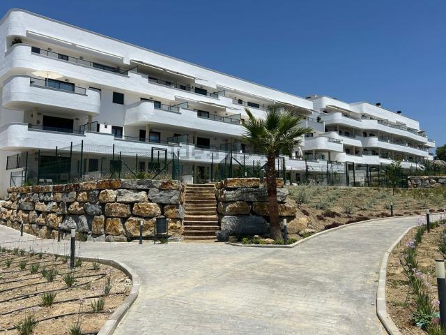 Piso en venta en Estepona, Playa Bella