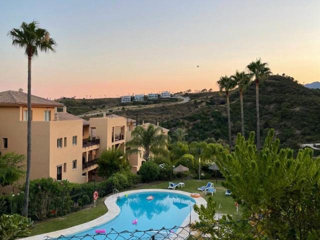 Piso en venta en Estepona, Playa Bella