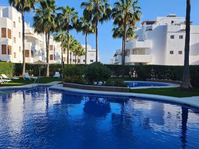 Piso en alquiler en Torrevigía - Las Joyas, Estepona