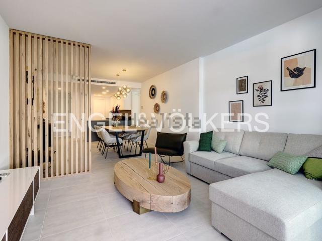 Piso en venta en Los Granados Playa, Costa del Sol Occidental