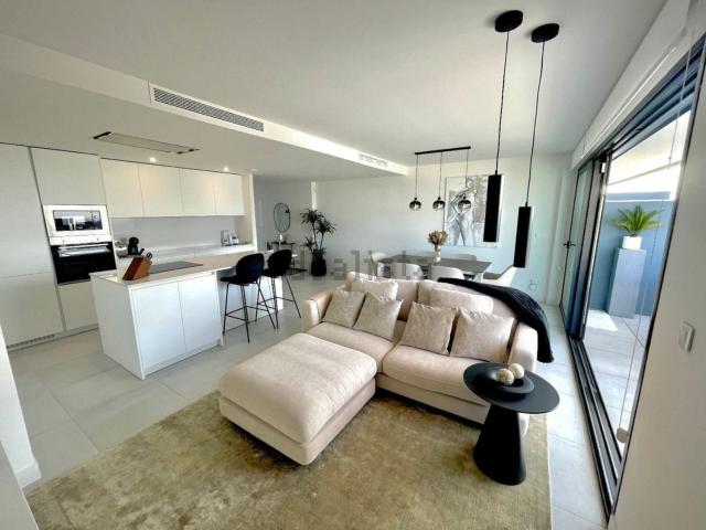 Ático en alquiler en Parque Antena, Estepona