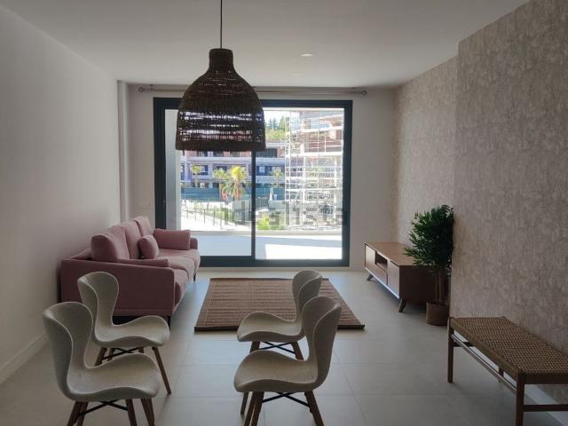 Piso en alquiler en Los Granados Playa, Costa del Sol Occidental