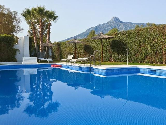 Piso en venta en Nueva Andalucía, Costa del Sol Occidental