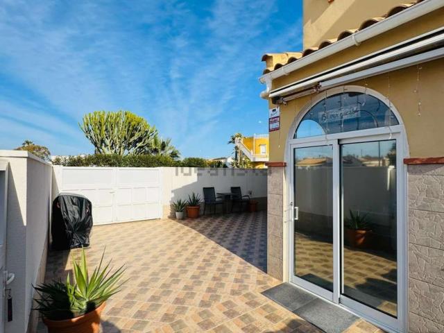 Dúplex en venta en Urbanización la Florida, el Baix Segura / La Vega Baja