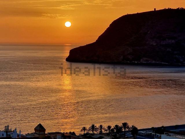Ático en alquiler en La Herradura, Almuñécar