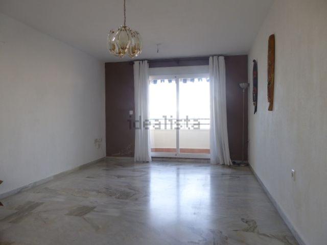 Ático en alquiler en Las Albarizas, Costa del Sol Occidental