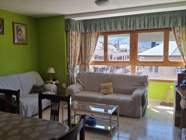 Piso en venta en Castellciutat, Alt Urgell