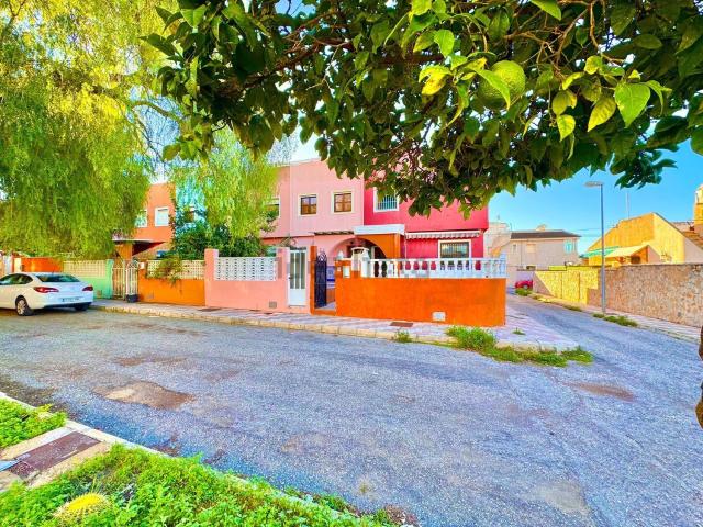 Dúplex en venta en Urbanizacion El Limonar III, Torrevieja