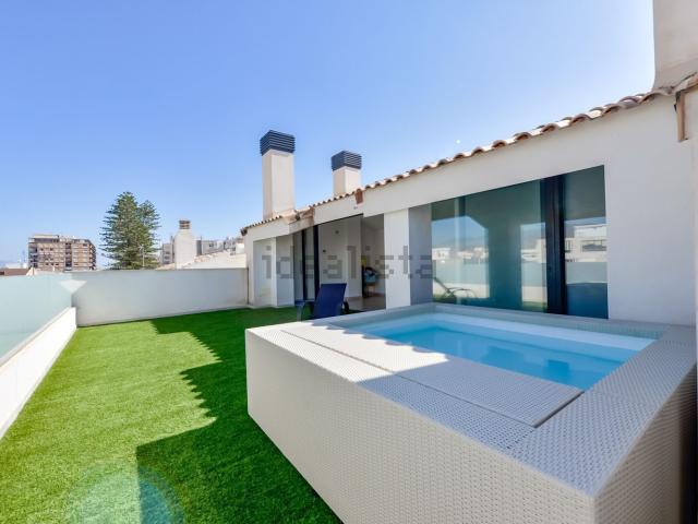Ático en venta en Villajoyosa