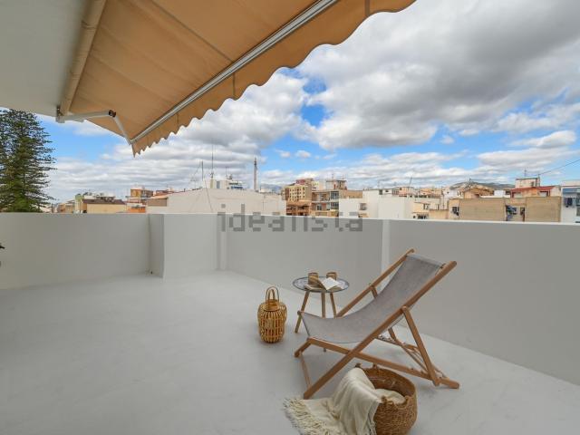 Ático en venta en la Marina Baixa, Valencia