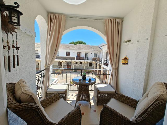 Piso en alquiler en Urbanización La Zenia, Orihuela