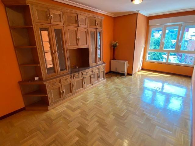 Piso en venta en Langreo, El Pompián