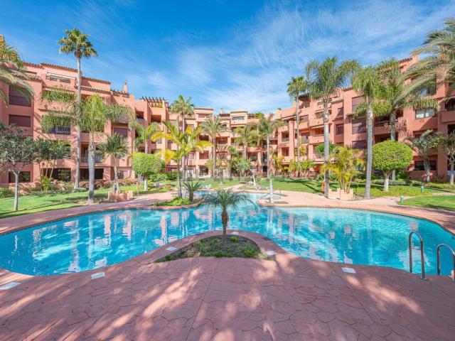 Ático en alquiler en El Rosario, Marbella