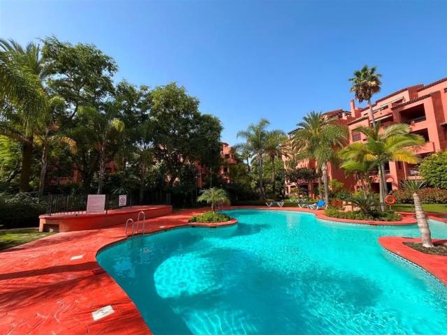 Ático en alquiler en El Rosario, Costa del Sol Occidental
