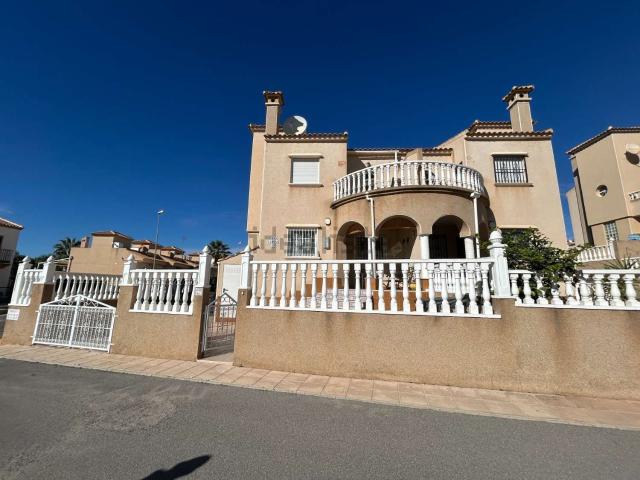 Dúplex en venta en Villa Martín, el Baix Segura / La Vega Baja
