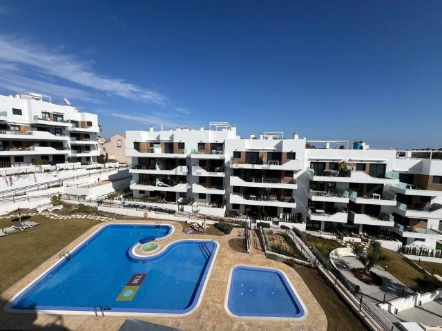 Ático en alquiler en Villa Martín, el Baix Segura / La Vega Baja