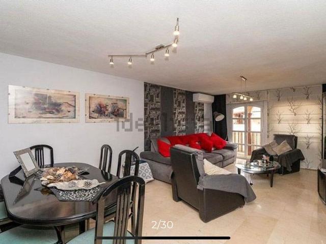Piso en venta en Las Lagunas, Mijas