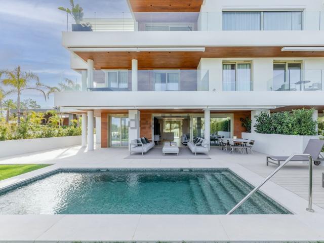 Ático en alquiler en Marbella, Málaga