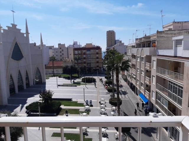 Piso en alquiler en Torrevieja, Alicante