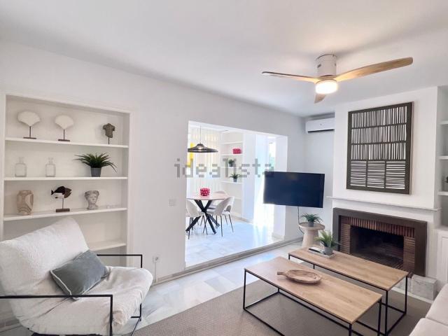 Ático en alquiler en Este, Málaga