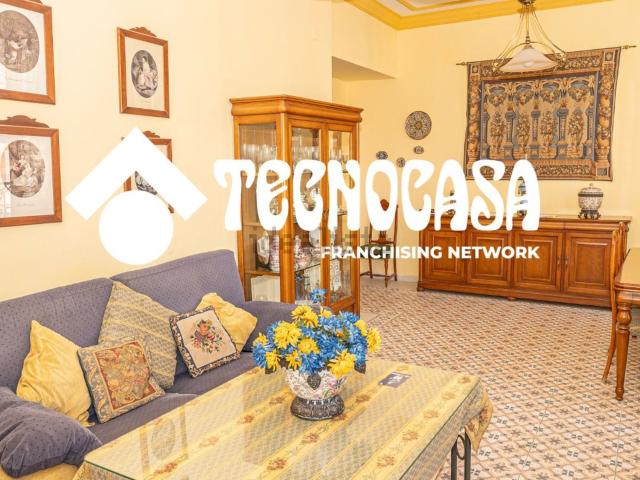 Piso en venta en Linares