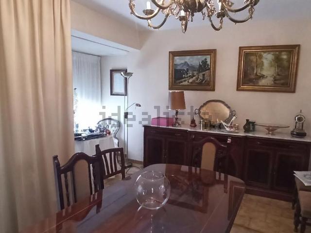 Piso en venta en Linares