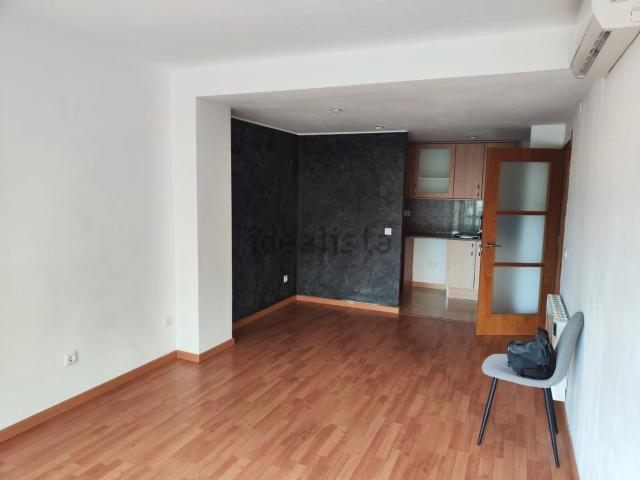 Piso en venta en Ganix, Gironès