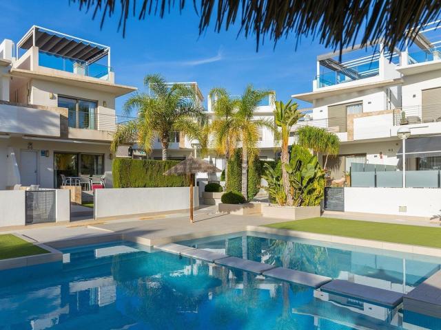 Dúplex en venta en Urbanización Doña Pepa, el Baix Segura / La Vega Baja