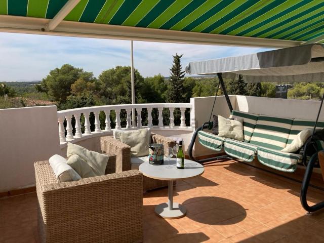 Ático en alquiler en Orihuela, Urbanización Las Ocas