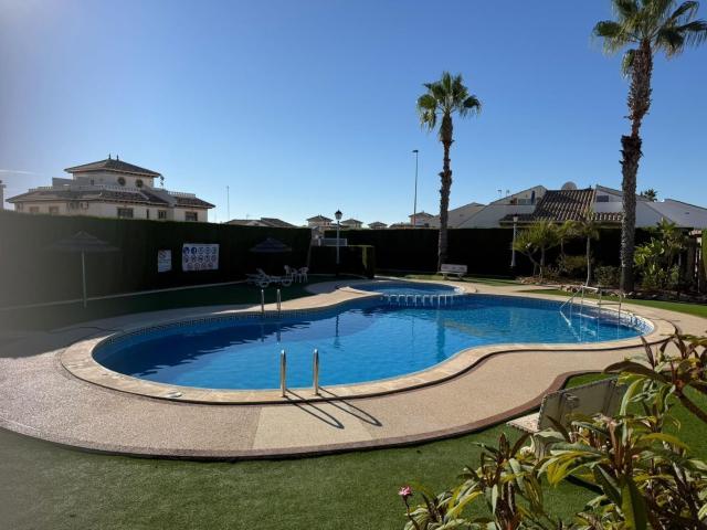 Dúplex en venta en Sectores La Cuerda y Lomas de Cabo Roig, el Baix Segura / La Vega Baja