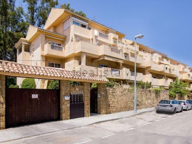 Dúplex en alquiler en El Vicario, Costa del Sol Occidental