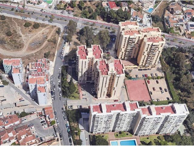 Piso en venta en Puerto de la Torre, Málaga-Costa del Sol