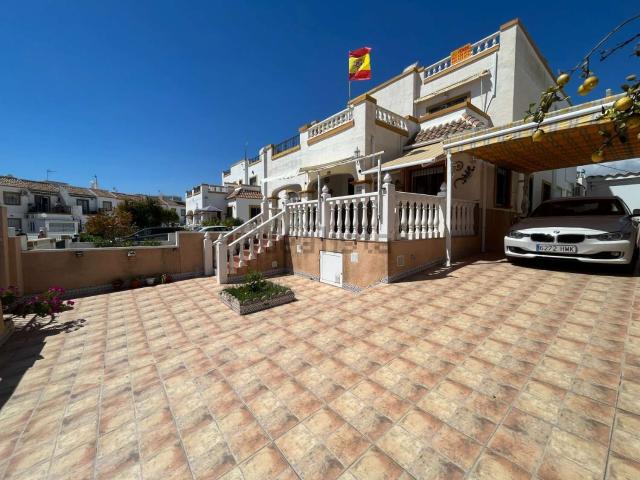 Dúplex en venta en Urbanización la Florida, Orihuela