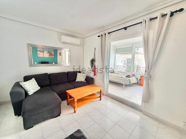 Piso en alquiler en Torrevieja, Valencia