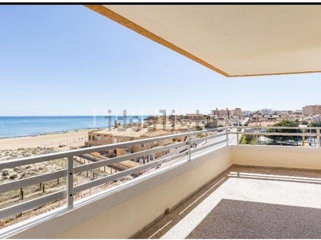 Piso en venta en Torrevieja, Valencia