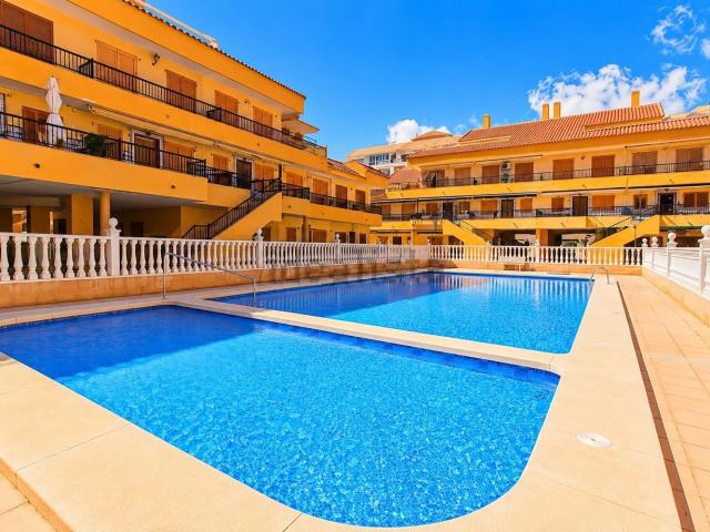 Dúplex en alquiler en La Mata, Torrevieja