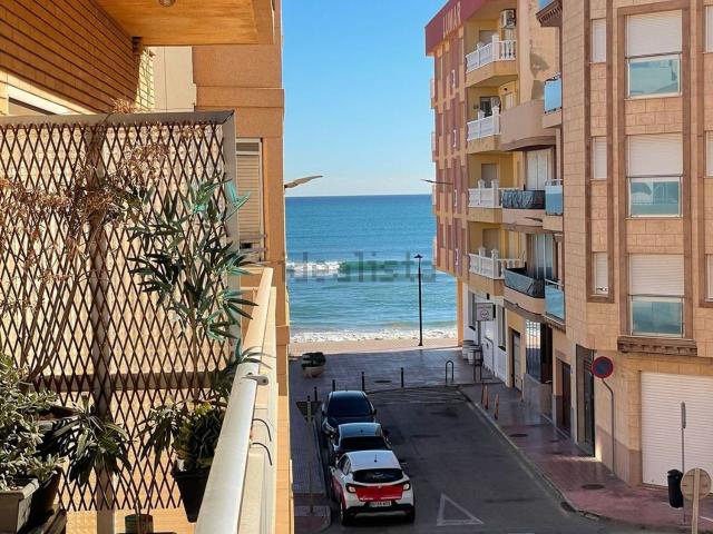 Piso en venta en Torrevieja, Valencia