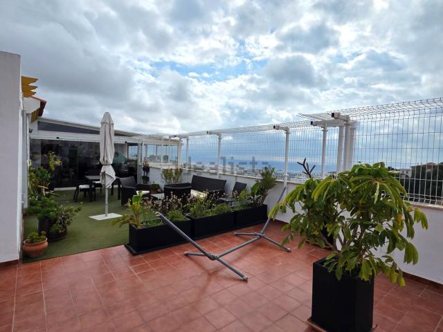 Ático en venta en La Sierrezuela, Benalmádena